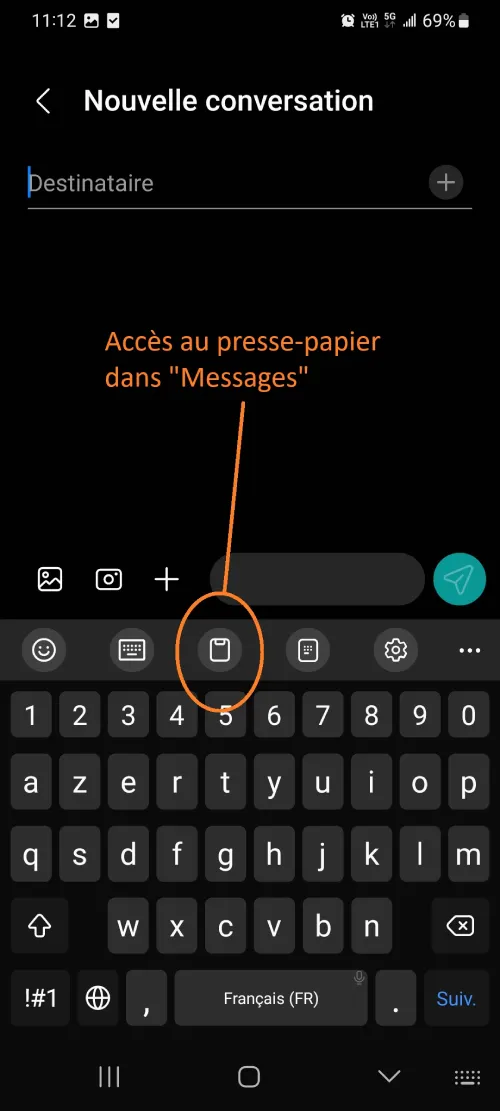 L'icône du presse papier dans l'application Messages sur un Samsung